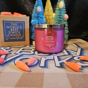 NWT Bath & Body Works Bright Christmas Morning 3-wick Candle - Pink and Gold